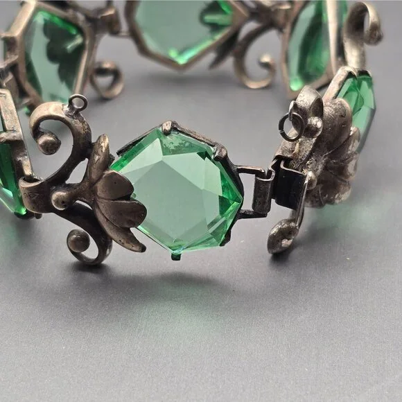 Art Nouveau Sterling Silver Demi-Parure Green Glass Floral Bracelet Earrings - Picture 3 of 16